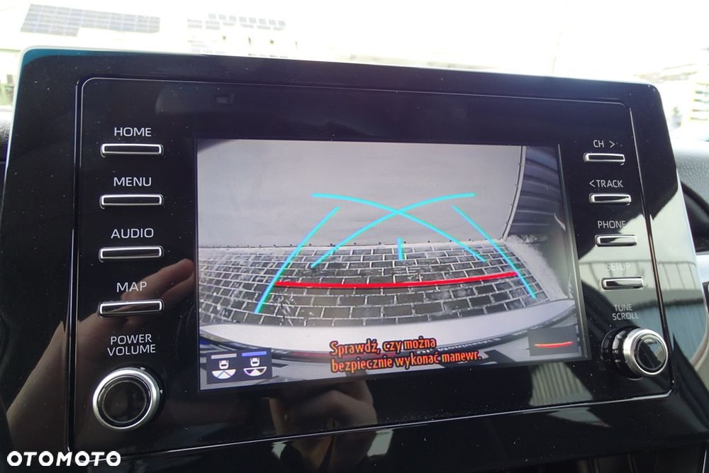 Toyota Camry 2.5 Hybrid Comfort CVT - 36