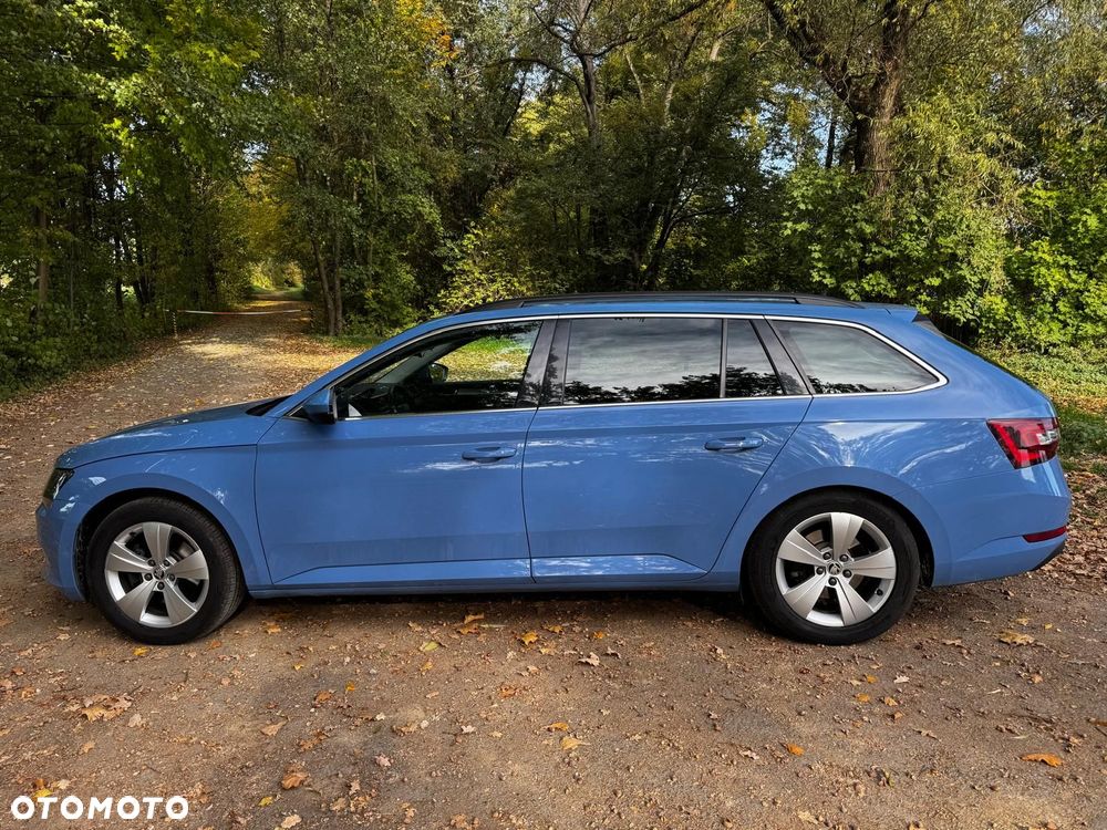 Skoda Superb 2018 photo 4