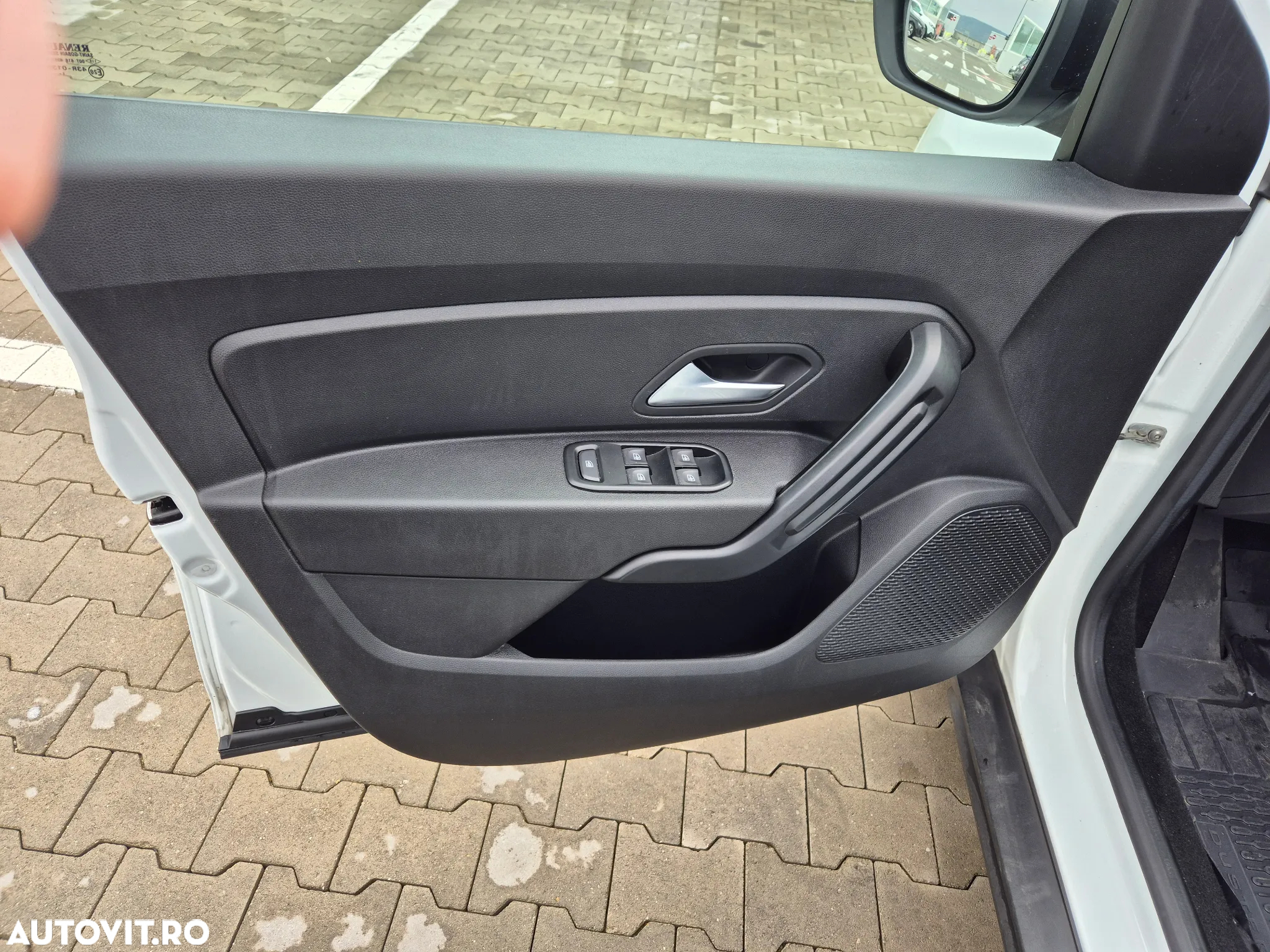 Dacia Duster 1.5 Blue dCi 4WD Comfort - 27