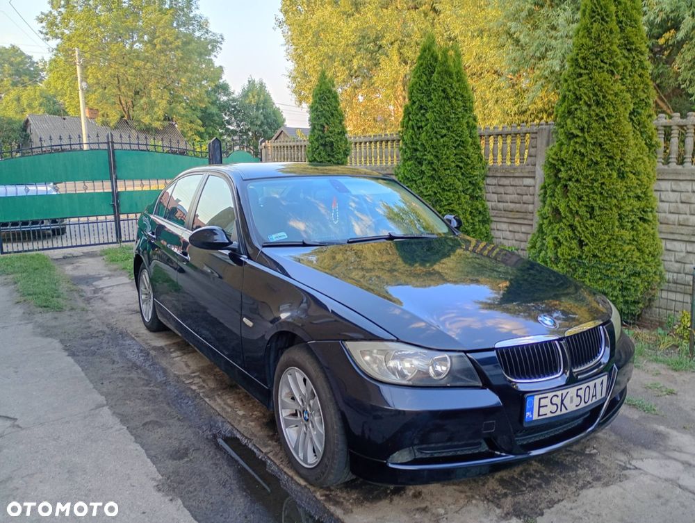 BMW Seria 3 318i - 1