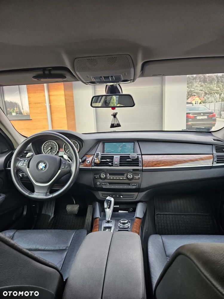 BMW X6 - 11