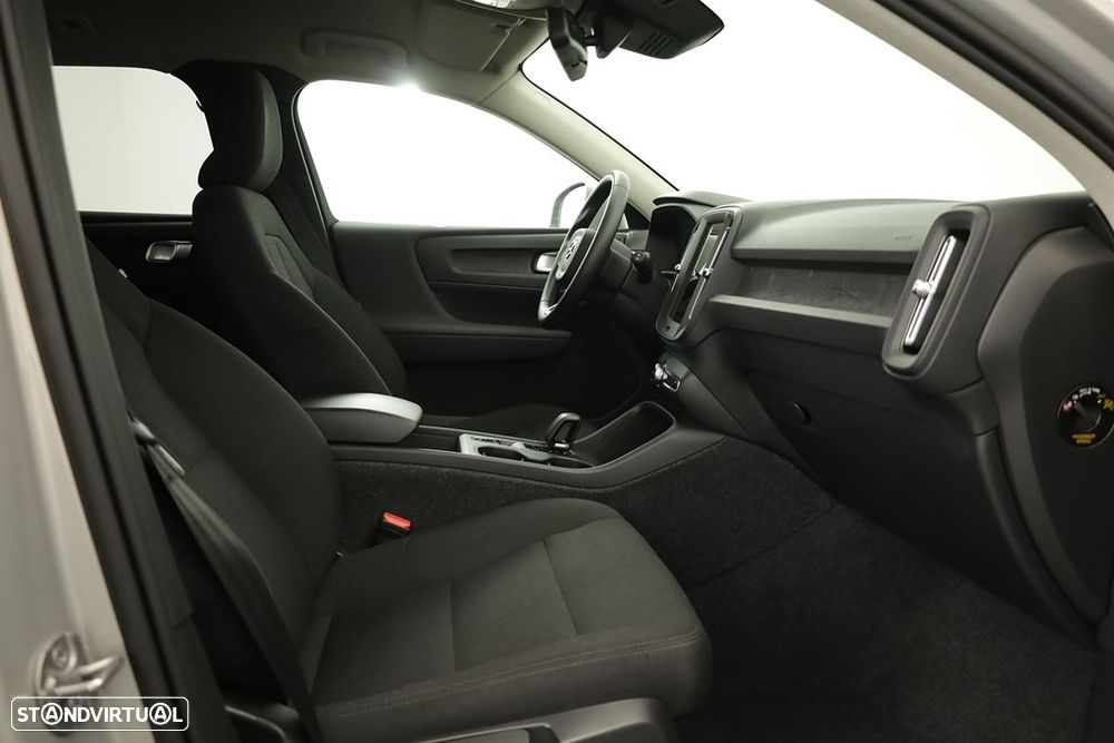 Volvo XC 40 2.0 B3 Essential - 19