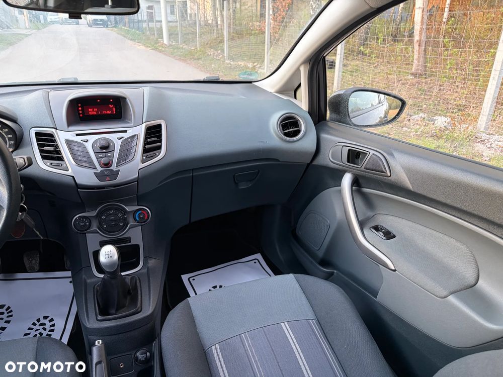 Ford Fiesta 1.25 Trend EU5 - 16