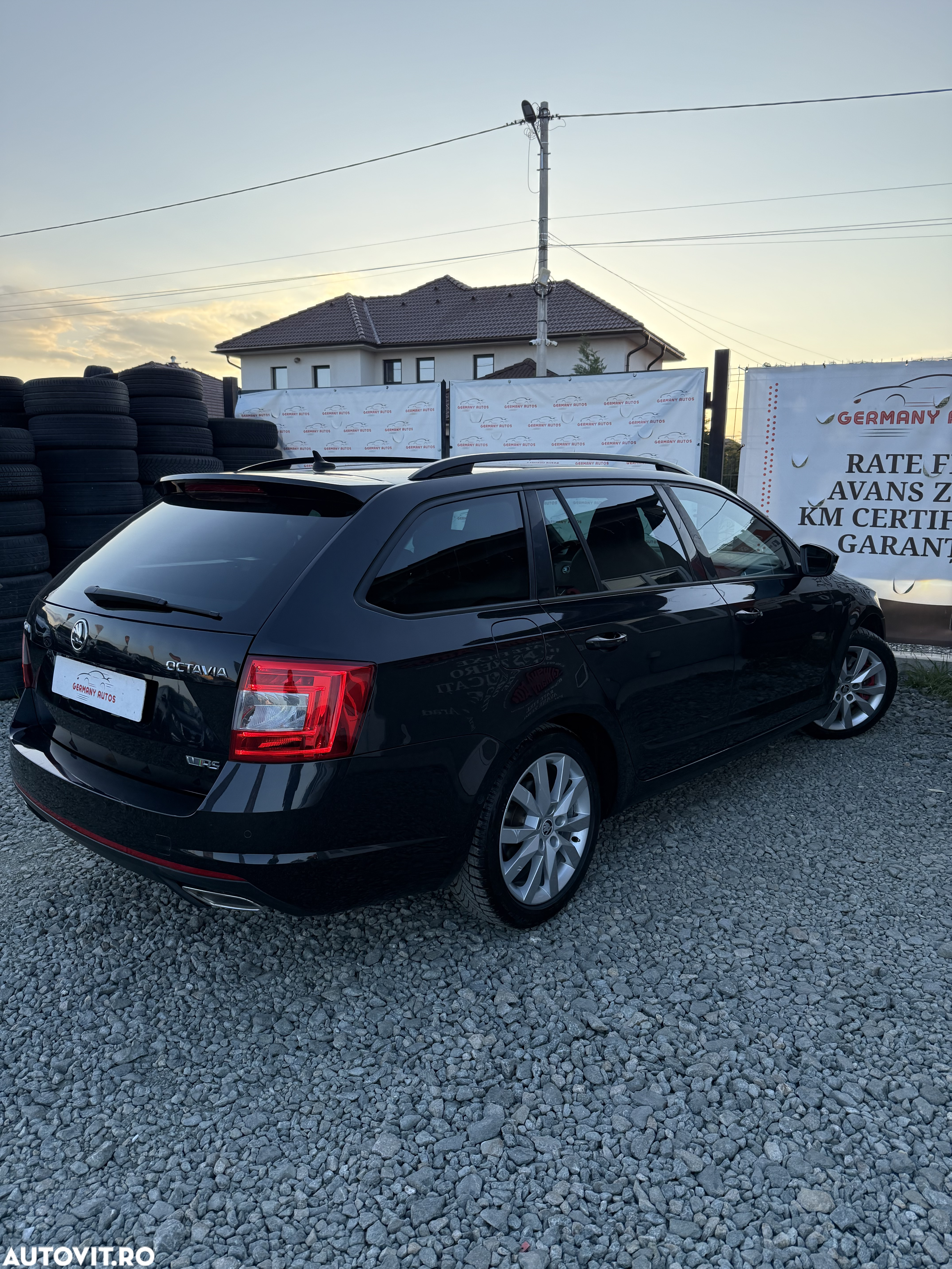 Skoda Octavia 2.0 TDI DSG RS - 3