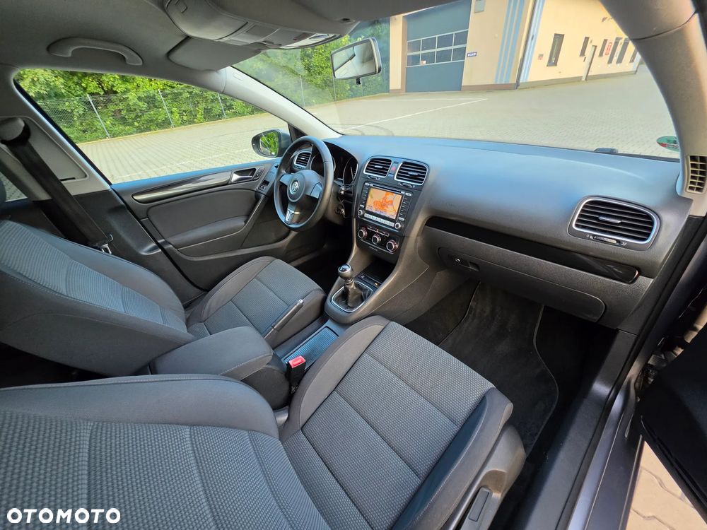 Volkswagen Golf 1.4 TSI United - 26