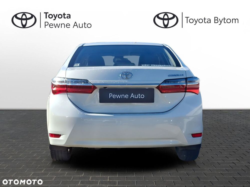 Toyota Corolla 1.6 Classic Plus - 4
