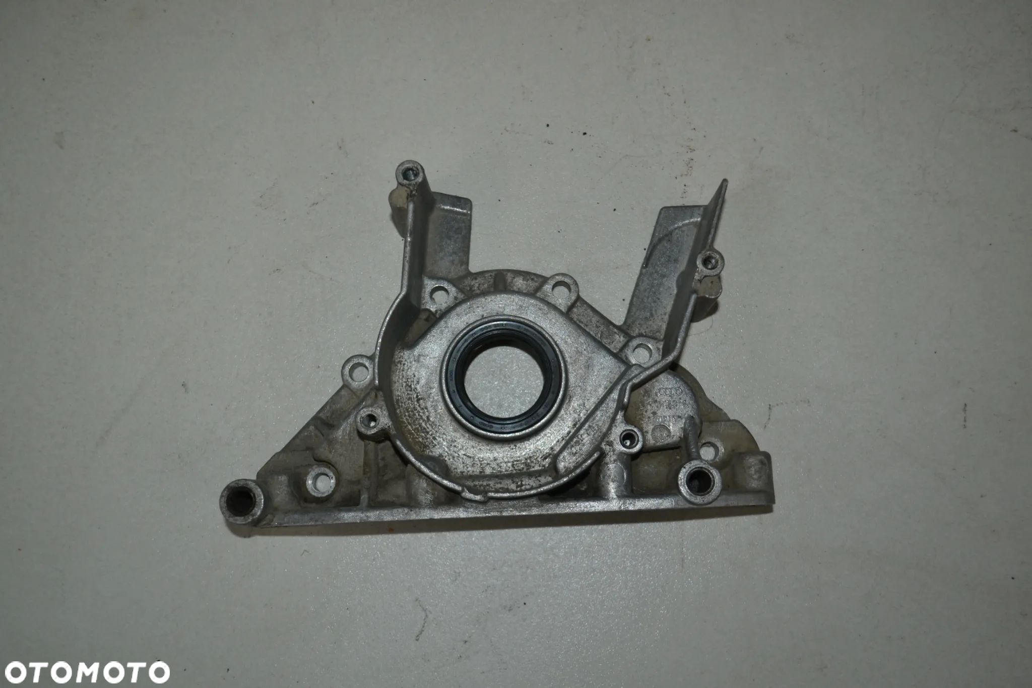 VW AUDI SEAT SKODA OSŁONA OBUDOWA ROZRZĄDU USZCZELNIACZ WAŁU 038103153A - 1