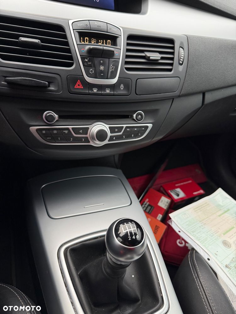 Renault Laguna 2.0 16V Turbo GT - 24