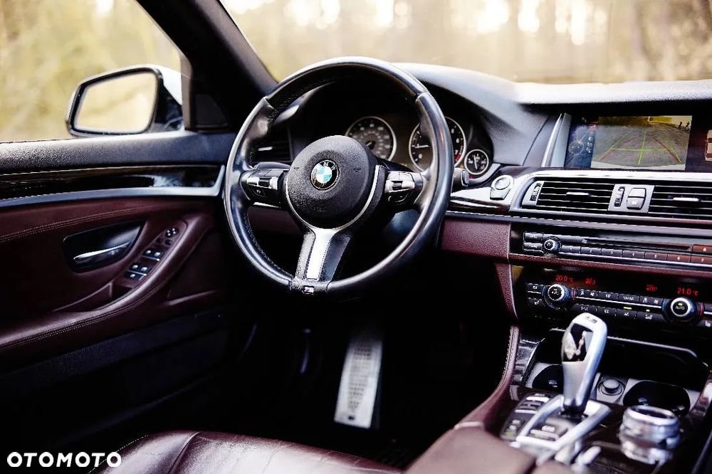 BMW Seria 5 528i xDrive Sport-Aut - 17