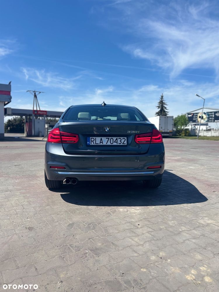 BMW Seria 3 330i Edition Luxury Line Purity - 6