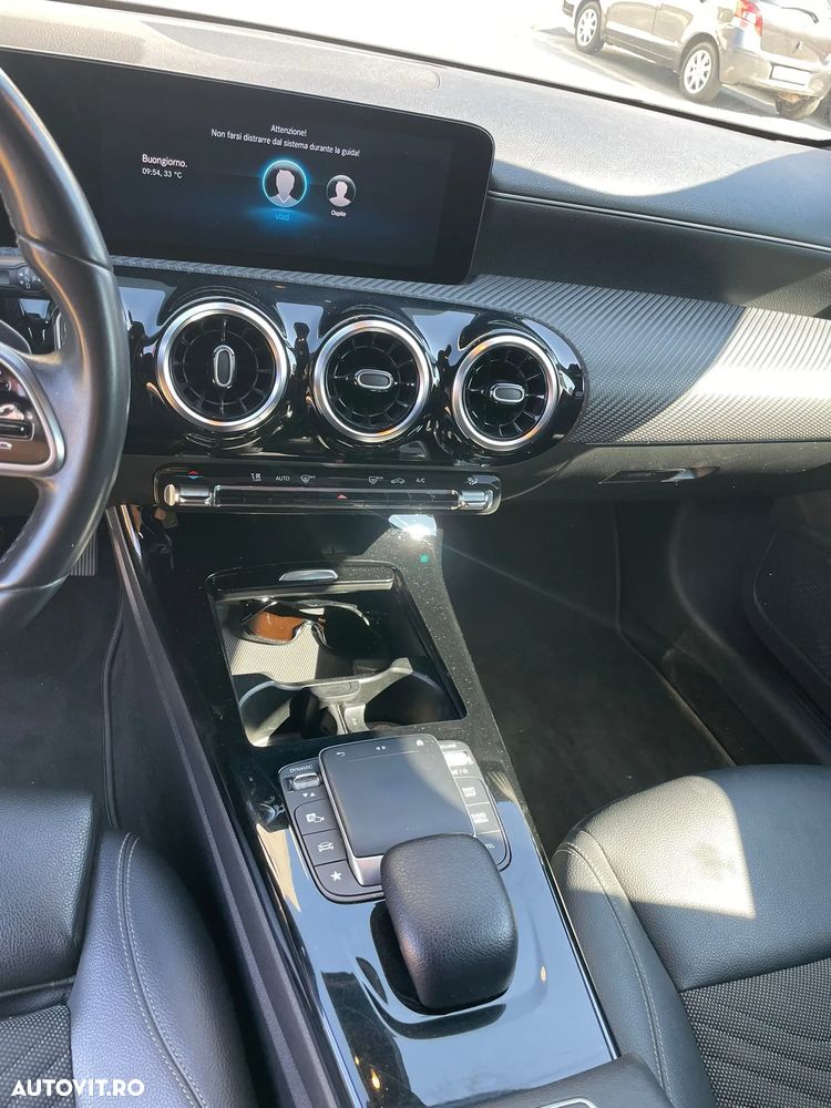 Mercedes-Benz A 200 d 8G-DCT - 2