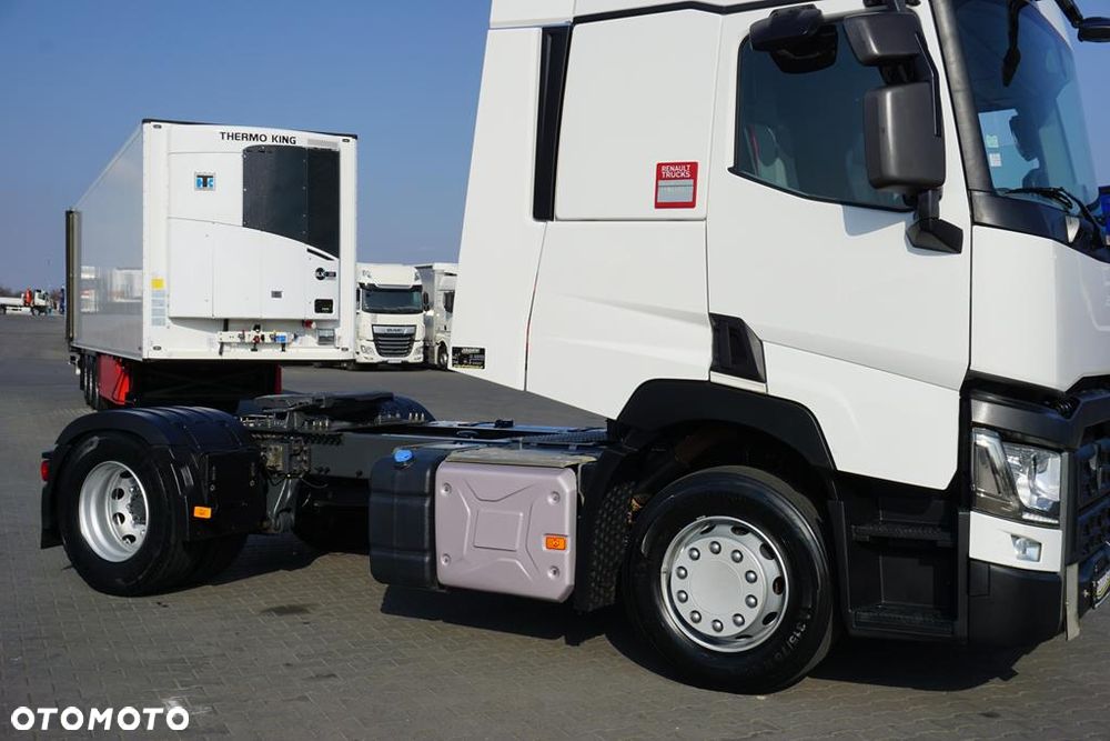 Renault T 460 / ACC / EURO 6 / SLEEPER CAB / RETARDER - 31