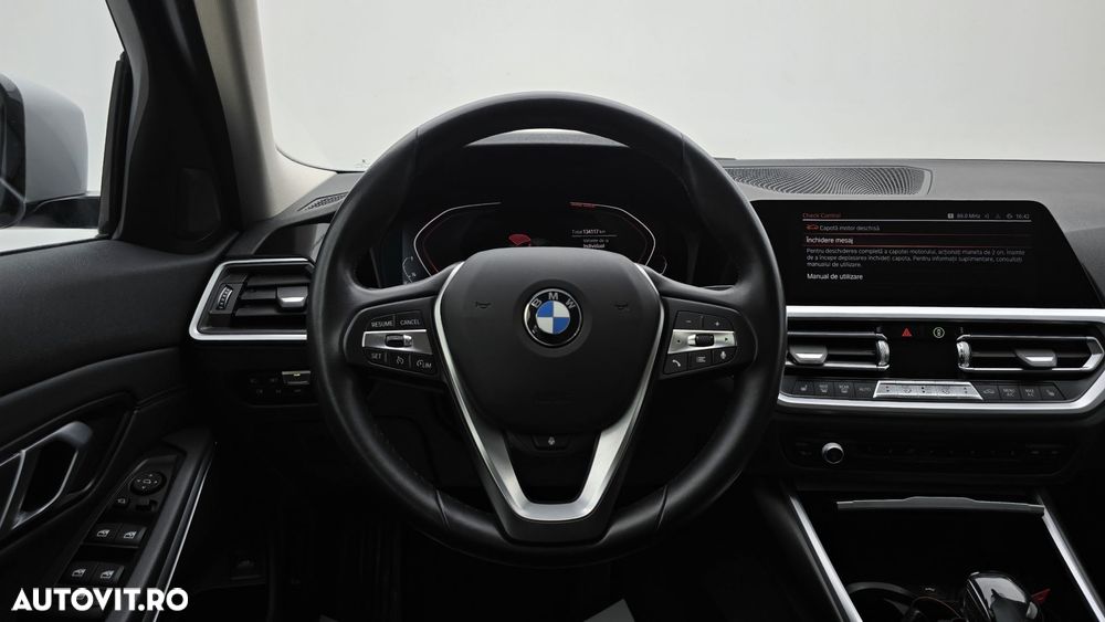 BMW Seria 3 330d xDrive AT - 15