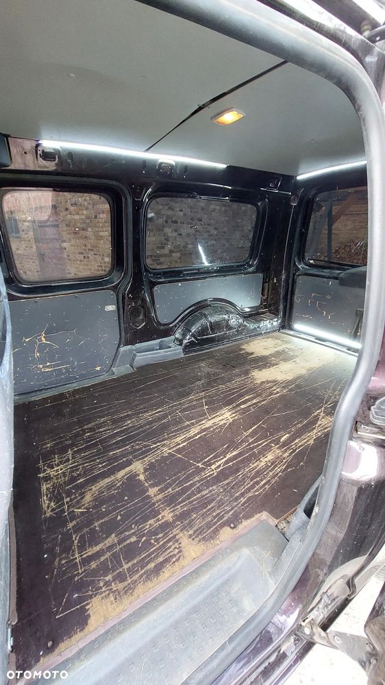 Volkswagen CADDY - 15