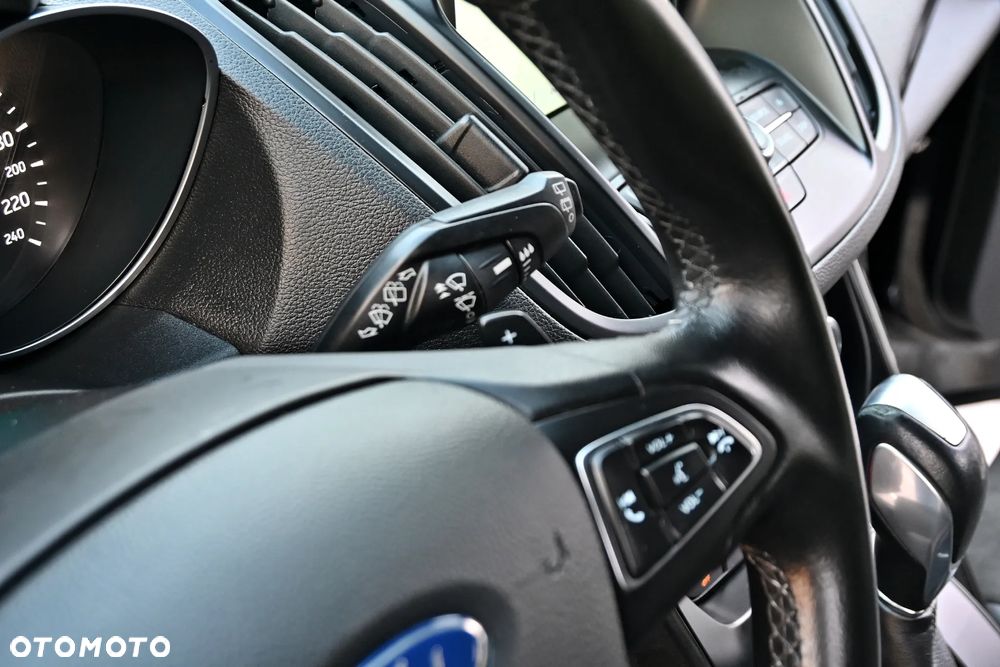 Ford Kuga 2.0 TDCi AWD ST-Line Black - 32