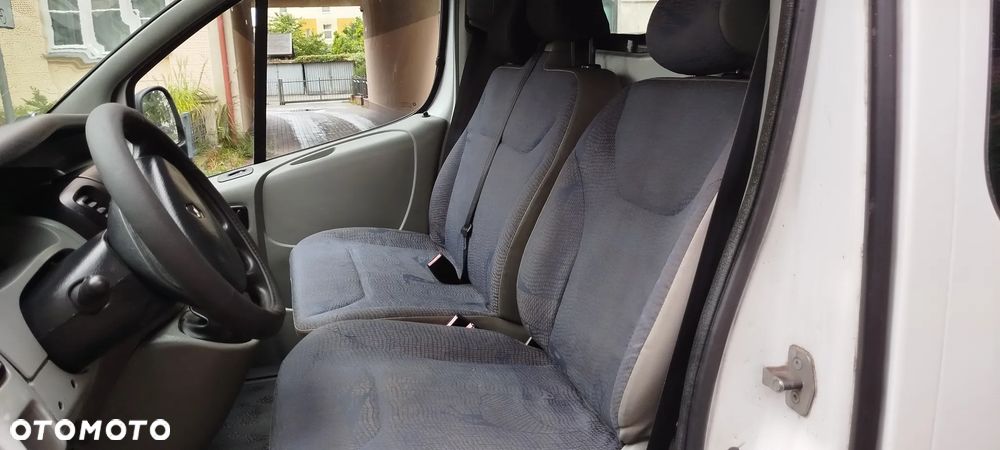 Renault Trafic - 11