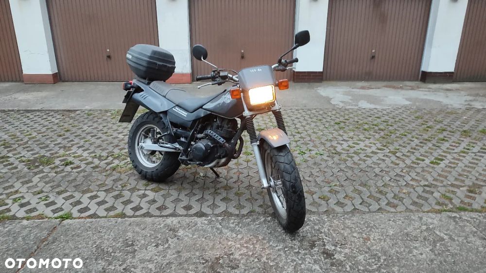 Yamaha TW - 20