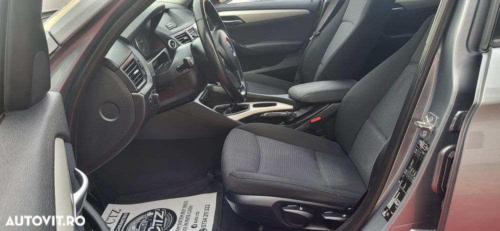 BMW X1 sDrive18d - 33