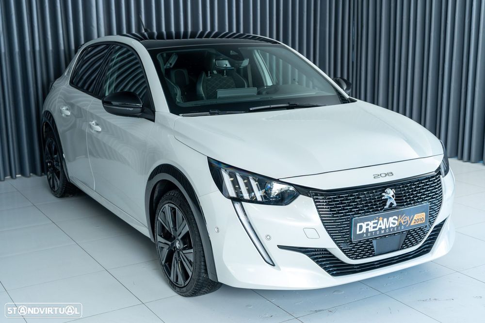 Peugeot 208 PureTech 100 EAT8 GT Pack - 32