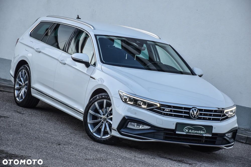 Volkswagen Passat 2.0 TDI SCR DSG 4Motion Elegance - 1