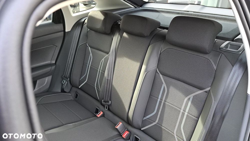 Volkswagen Taigo - 24