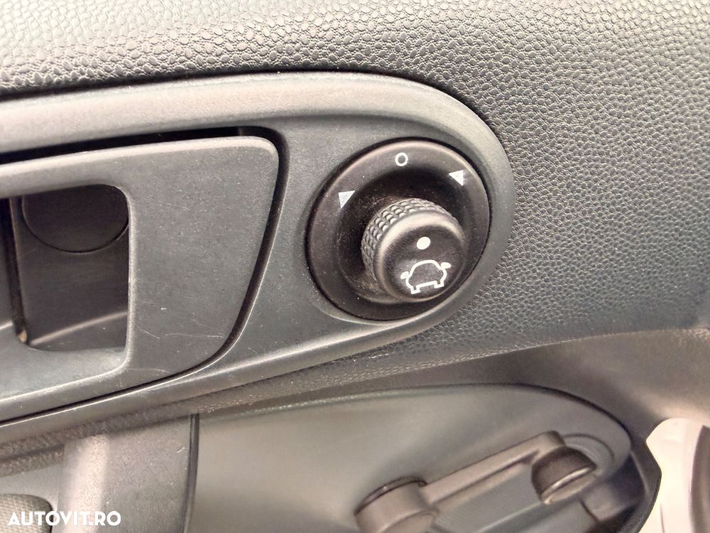 Ford Fiesta 1.4 TDCI - 15