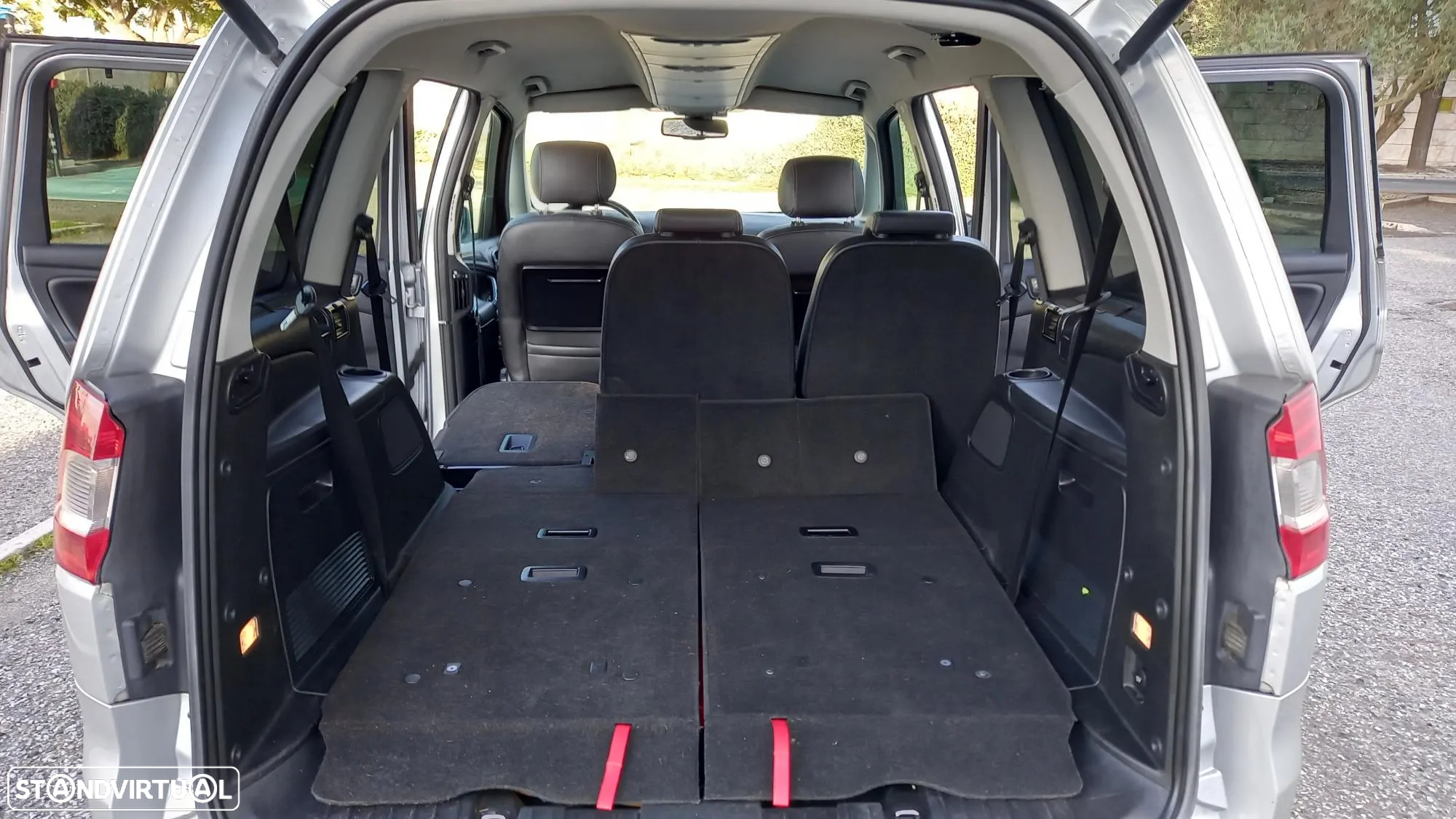 Ford Galaxy 2.0 TDCi Titanium - 25