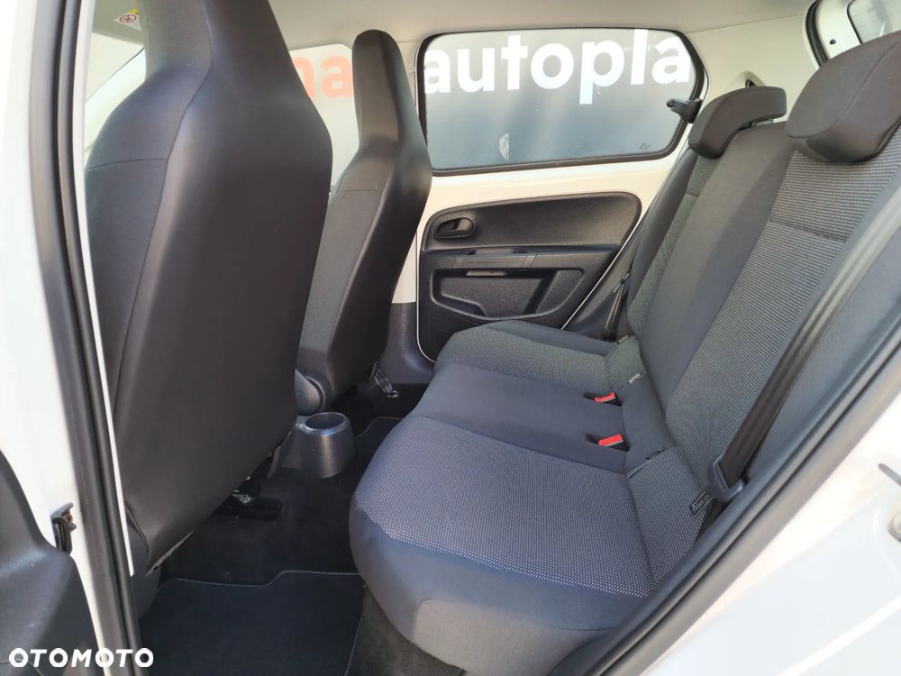 Volkswagen up! (BlueMotion Technology) move - 14