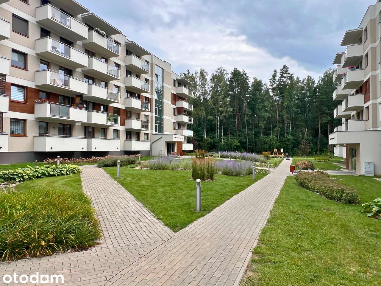 3 pokoje z balkonem, piwnicą i miejscem postojowym | Dywity