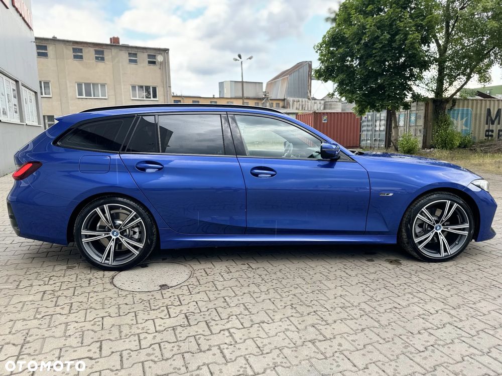 BMW Seria 3 330e M Sport - 2