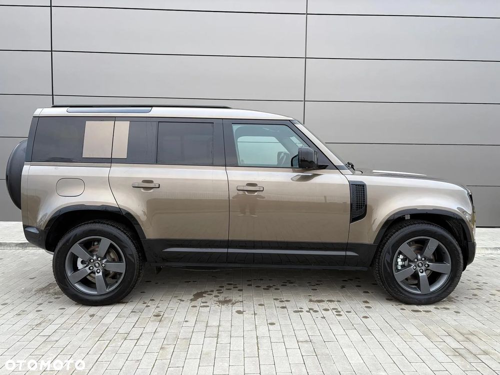 Land Rover Defender - 5