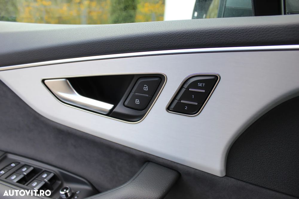Audi Q7 3.0 45 TDI quattro Tiptronic MHEV S Line - 36