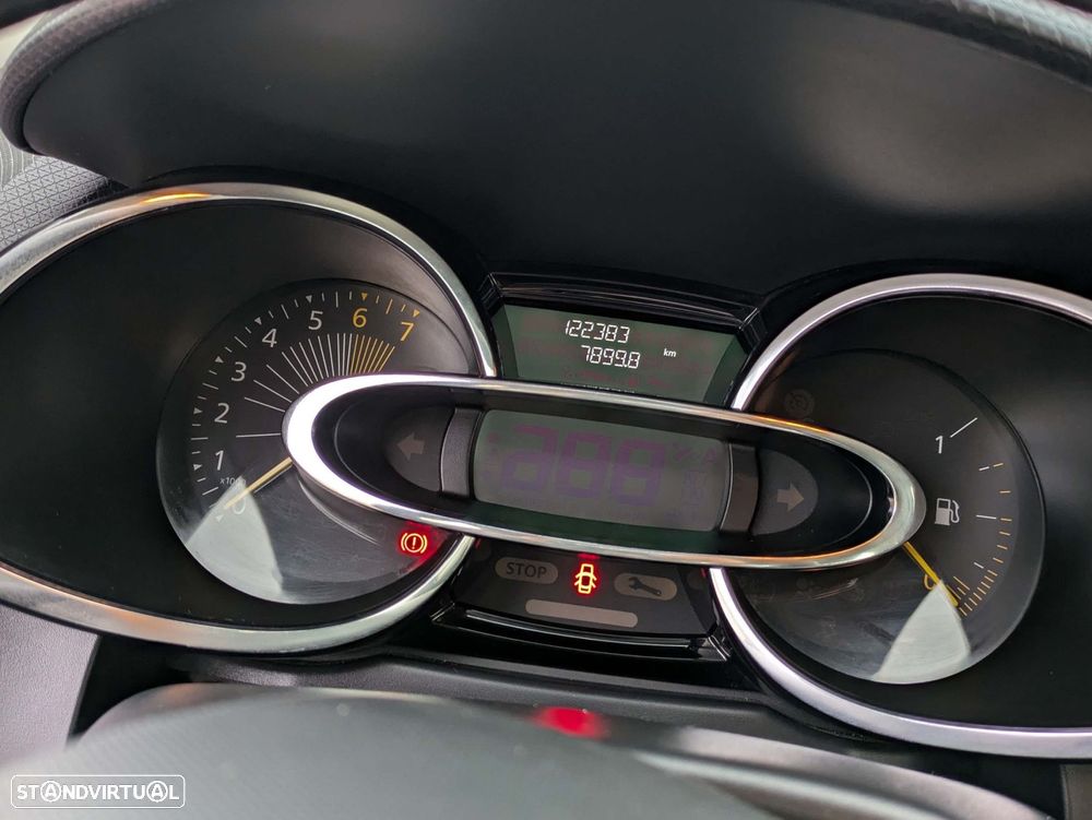 Renault Clio Sport Tourer 0.9 TCE Dynamique S - 19