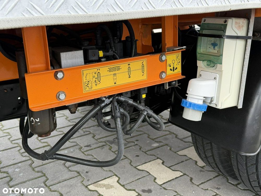 Nissan Cabstar - 7