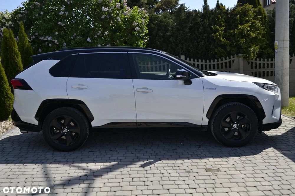 Toyota RAV4 - 11