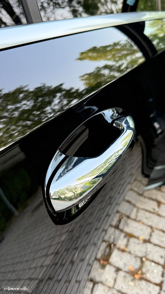 Mercedes-Benz A 250 e AMG Line - 32