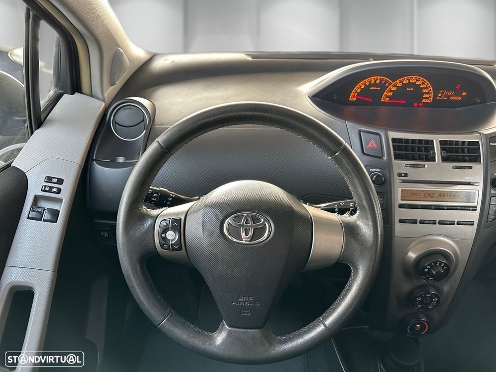 Toyota Yaris 1.0 VVT-i ACtive+AC - 6