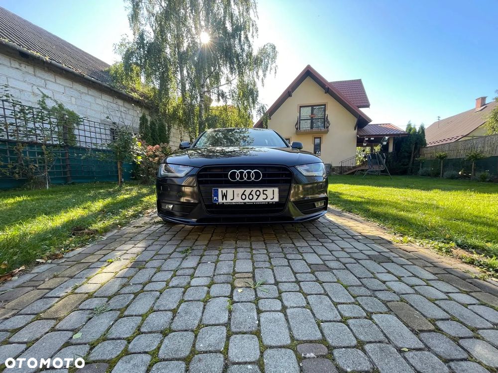 Audi A4 - 1