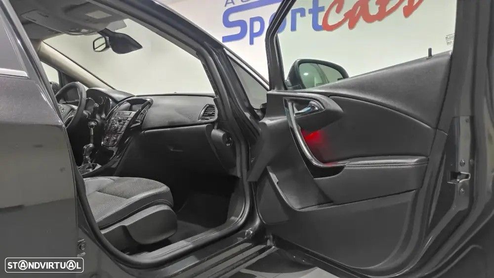 Opel Astra Sports Tourer 1.6 CDTi Executive S/S - 22