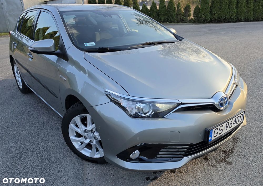 Toyota Auris Hybrid 135 Premium - 3