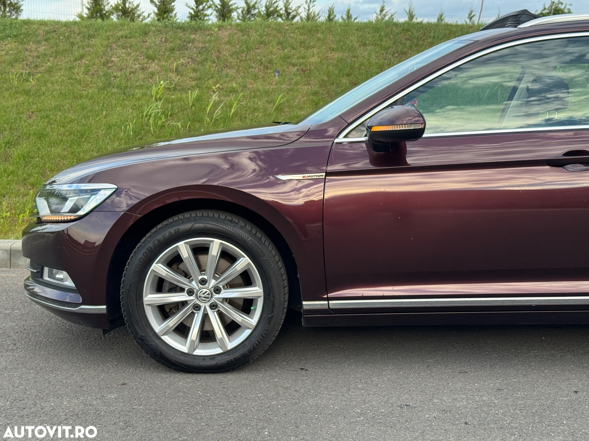 Volkswagen Passat Variant 2.0 TDI DSG 4Motion Highline - 15