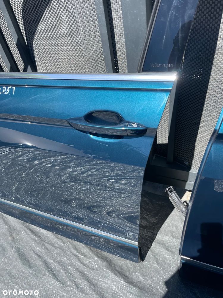 VW TIGUAN II drzwi lewy przód LP5J w kolor pod miernik ORYGIANŁ - 2