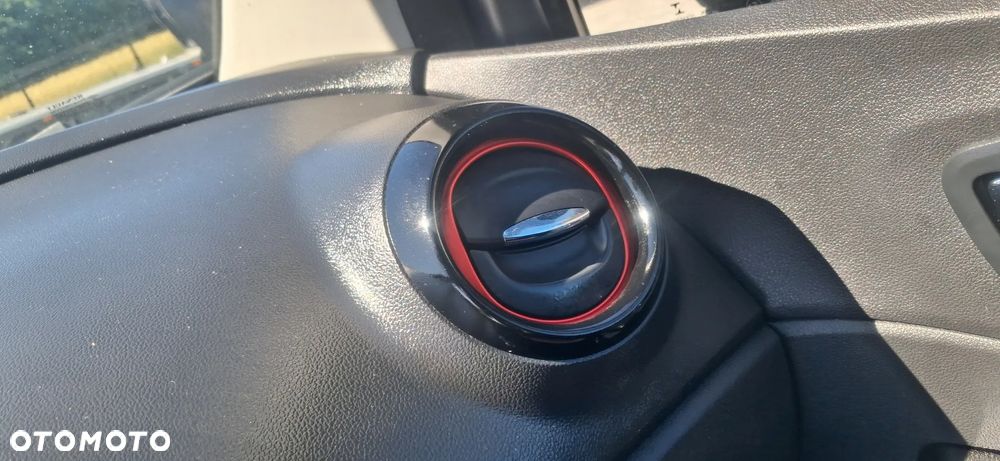 Renault Captur (ENERGY) TCe 90 BOSE EDITION - 13