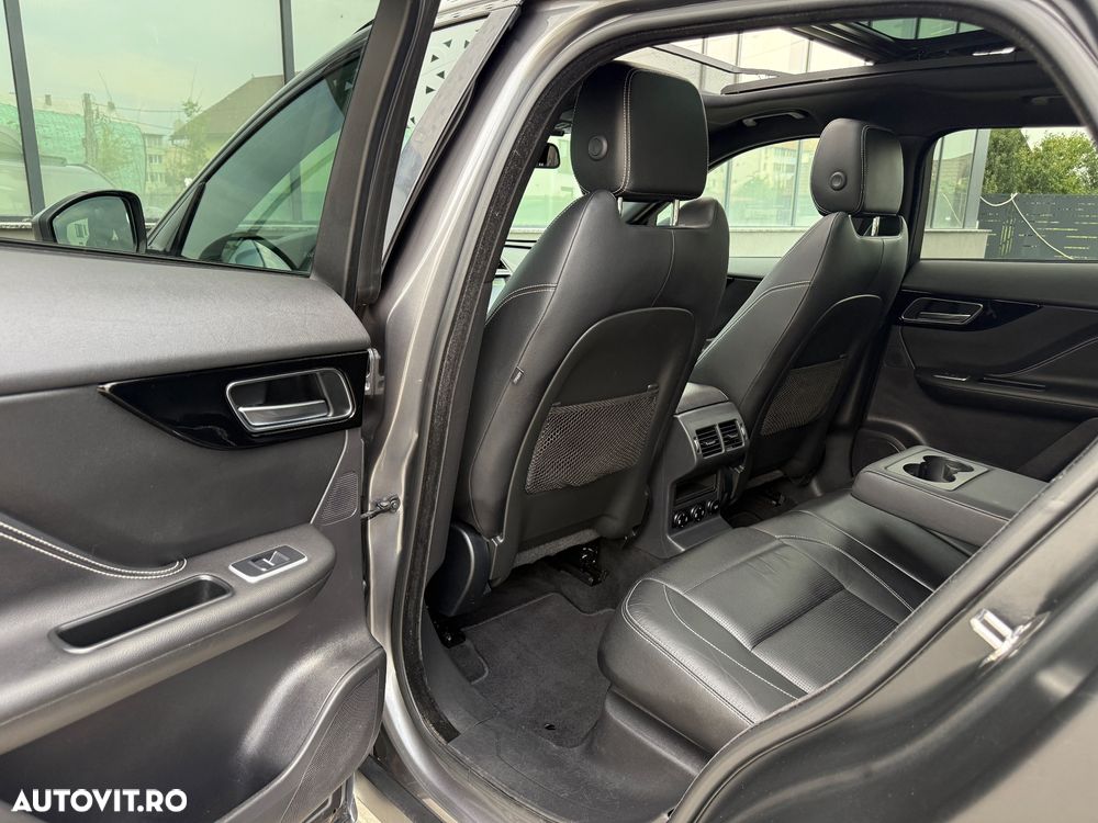 Jaguar F-Pace 25d AWD Aut. R-Sport - 33