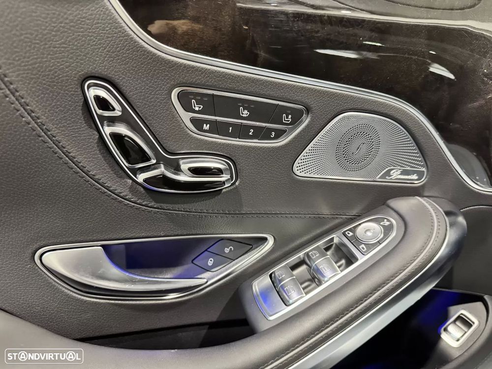 Mercedes-Benz S 560 4Matic 9G-TRONIC - 22