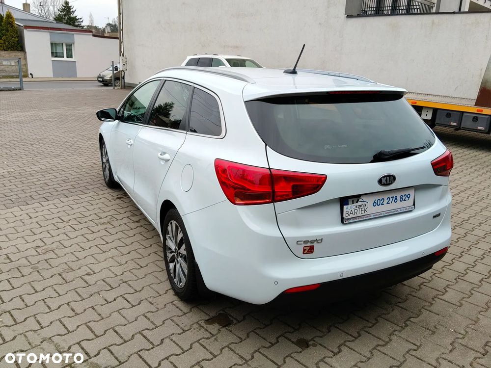 Kia Ceed 1.6 CRDi M DCT - 4