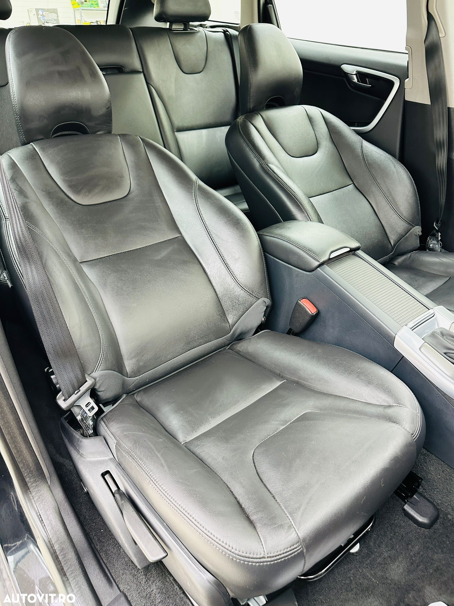 Volvo XC 60 - 31
