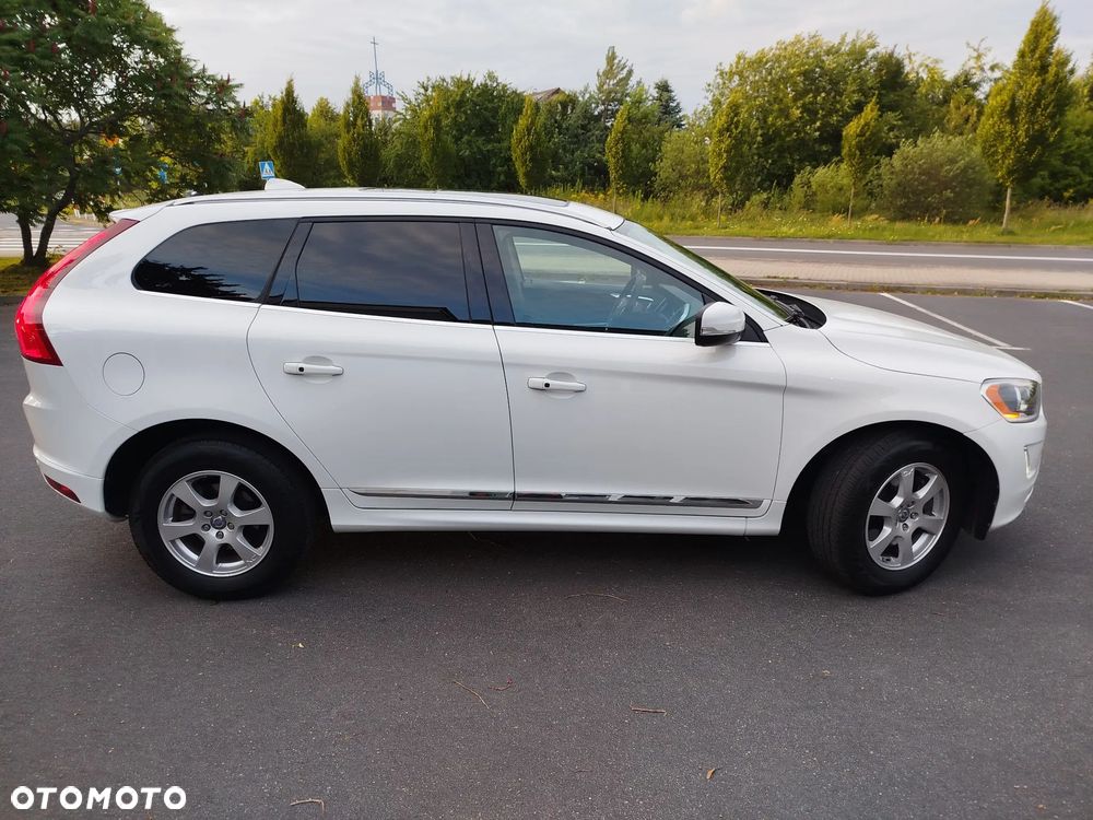 Volvo XC 60 T5 Ocean Race - 9
