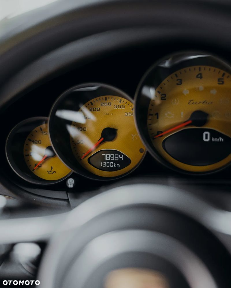 Porsche 911 - 12