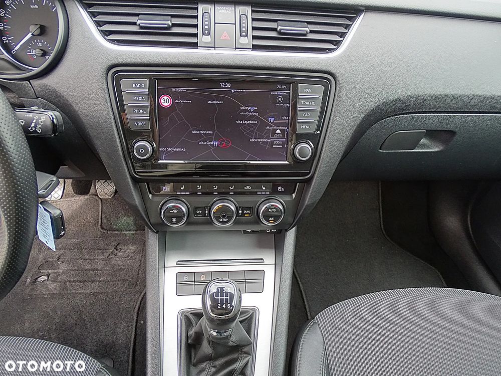 Skoda Octavia 2.0 TDI Style - 31